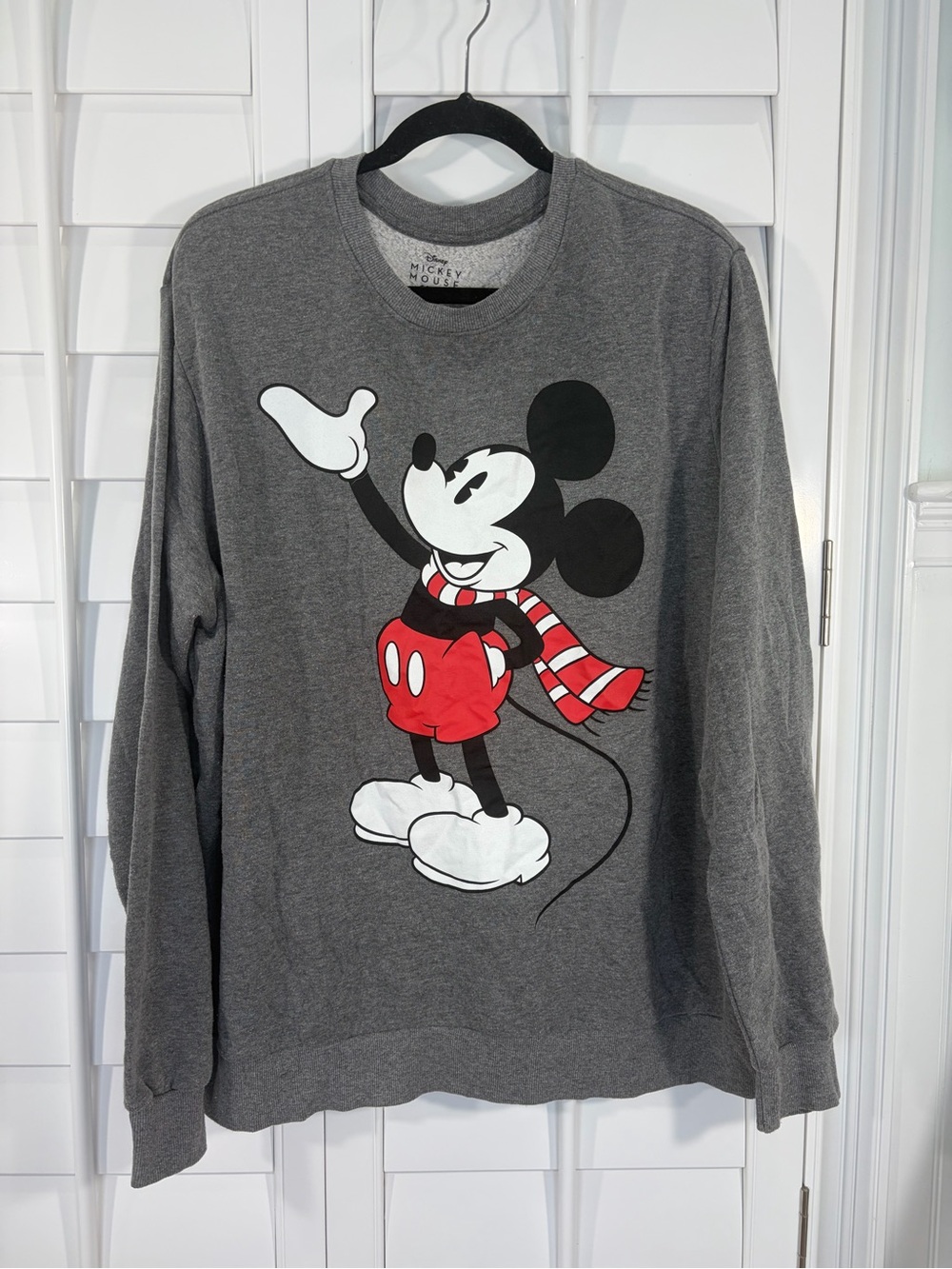 Disney Mickey Mouse Sweatshirt (XXL)